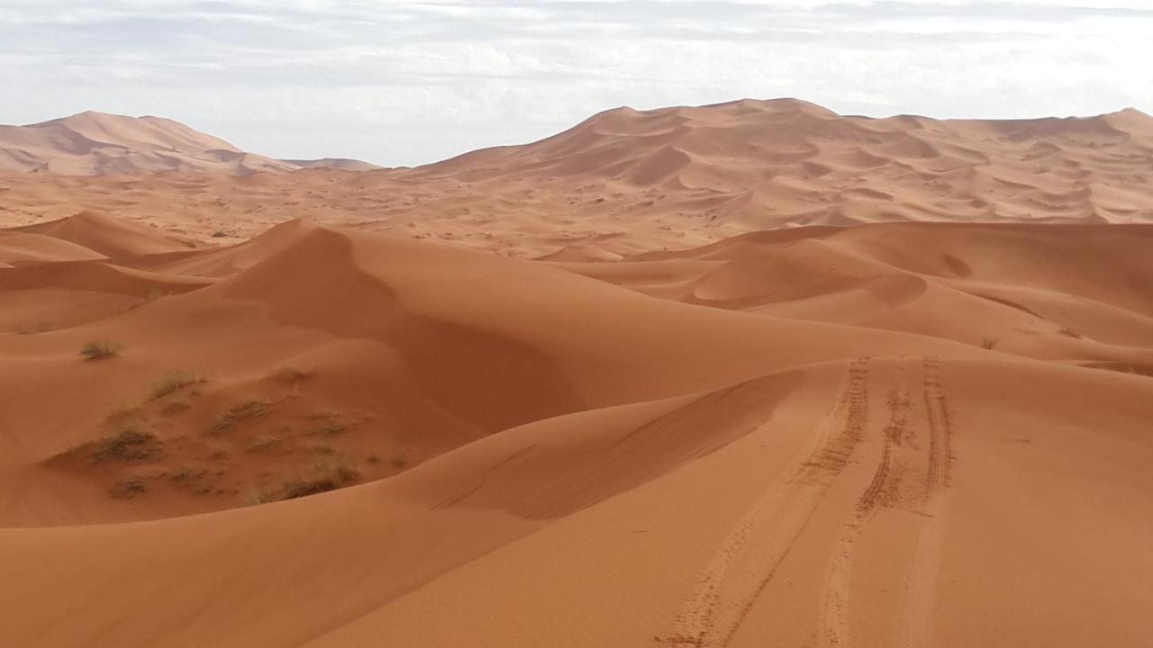 Riad Amar Мерцуга Екстериор снимка