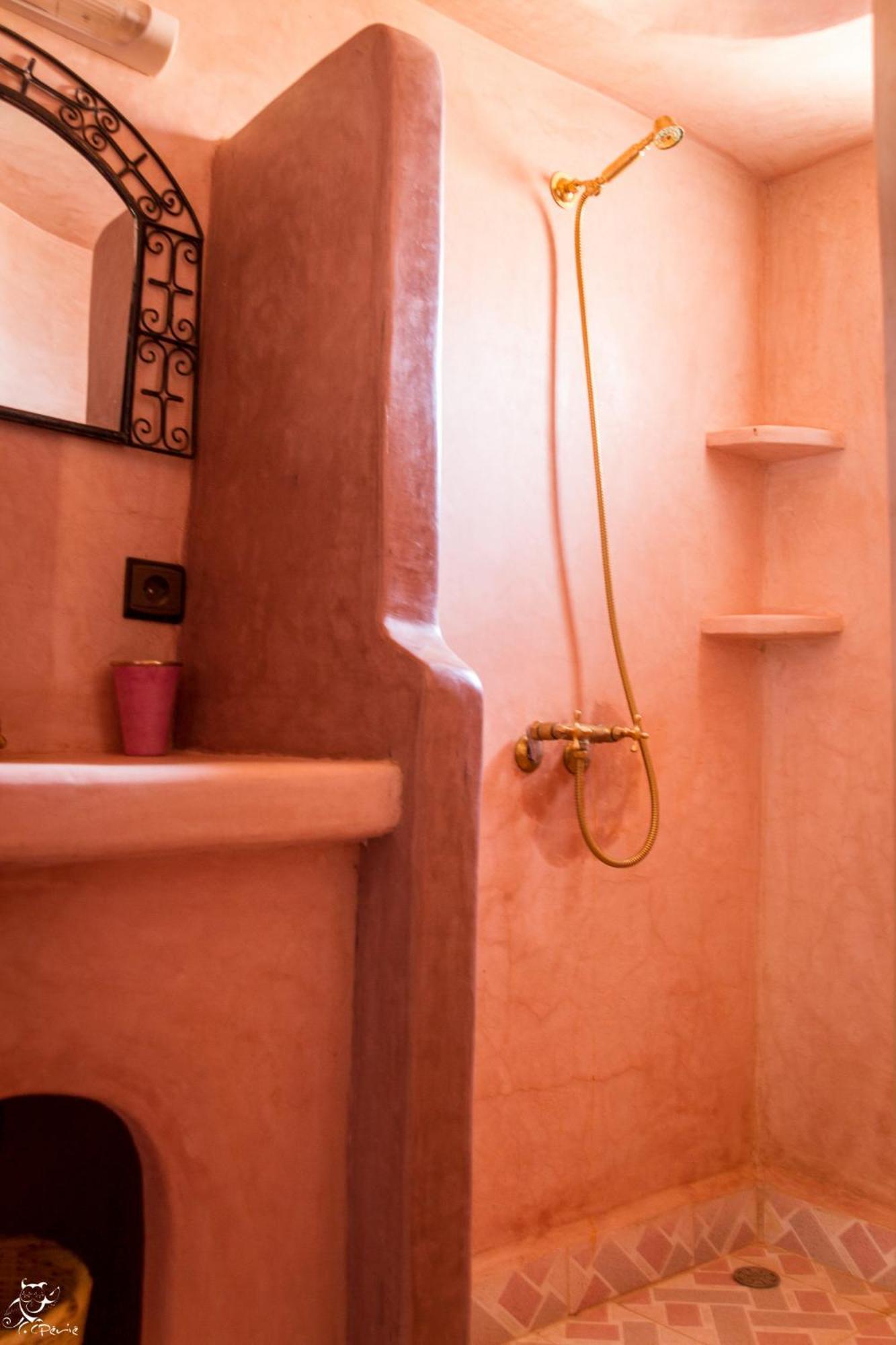 Riad Amar Мерцуга Стая снимка